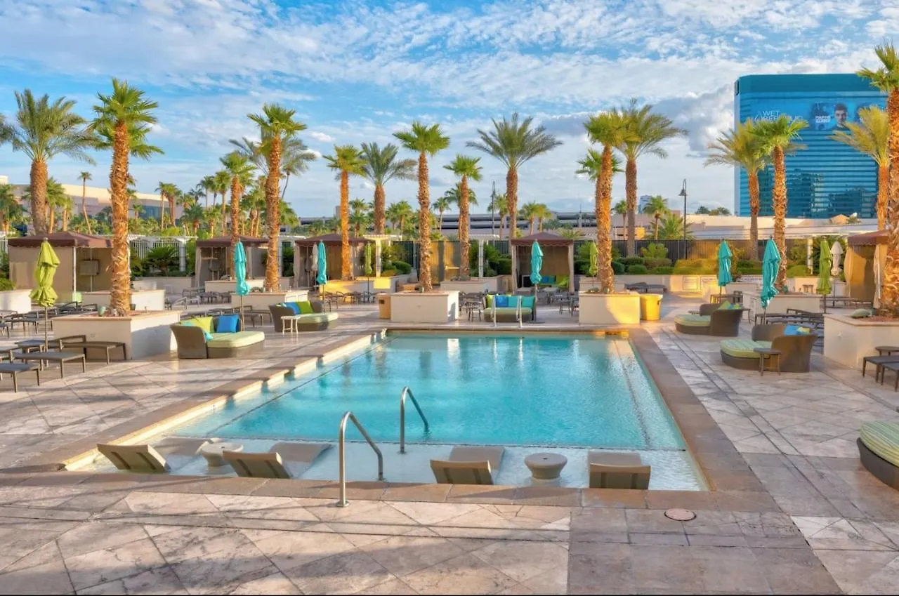 Balcony Full Strip View Suite Mgm Signature Free Valet Las Vegas United States