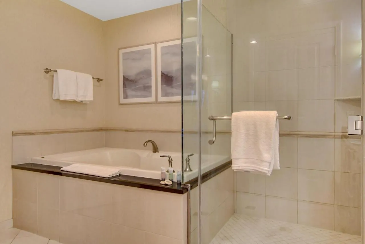 Balcony Full Strip View Suite Mgm Signature Free Valet Las Vegas Apartment