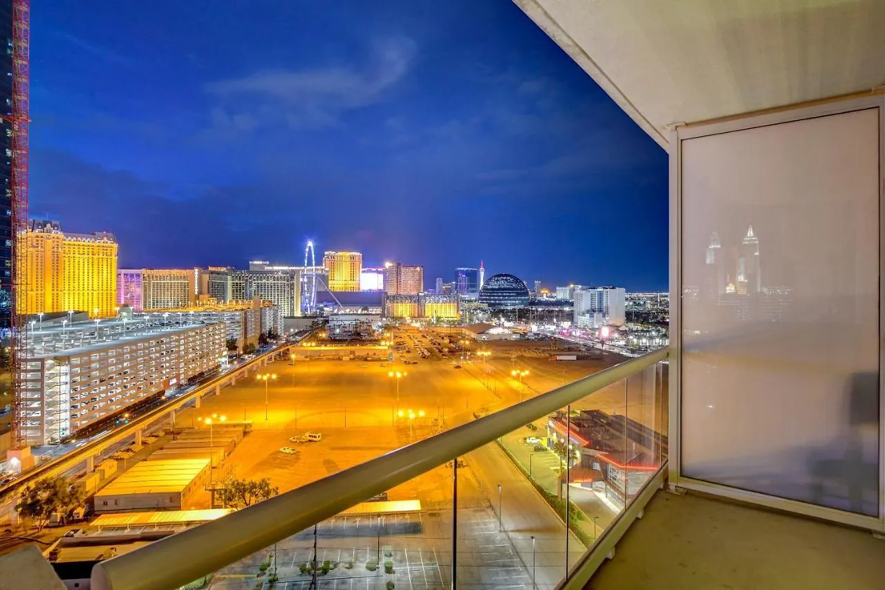 Balcony Full Strip View Suite Mgm Signature Free Valet Las Vegas Apartment